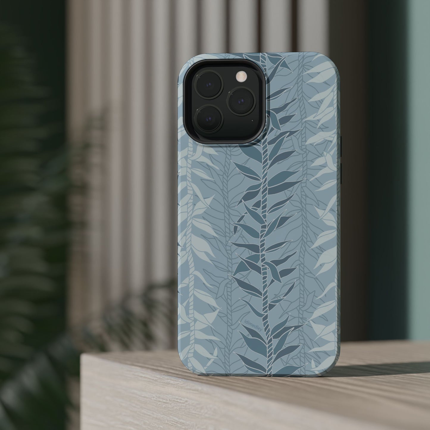 Ti Leaf Lucky Lei (Steel Blue), MAGSAFE