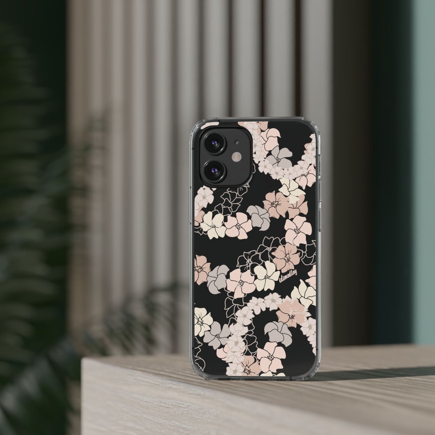 Puakenikeni En Face Flower Leis (Peachy Pinks) CLEAR Case