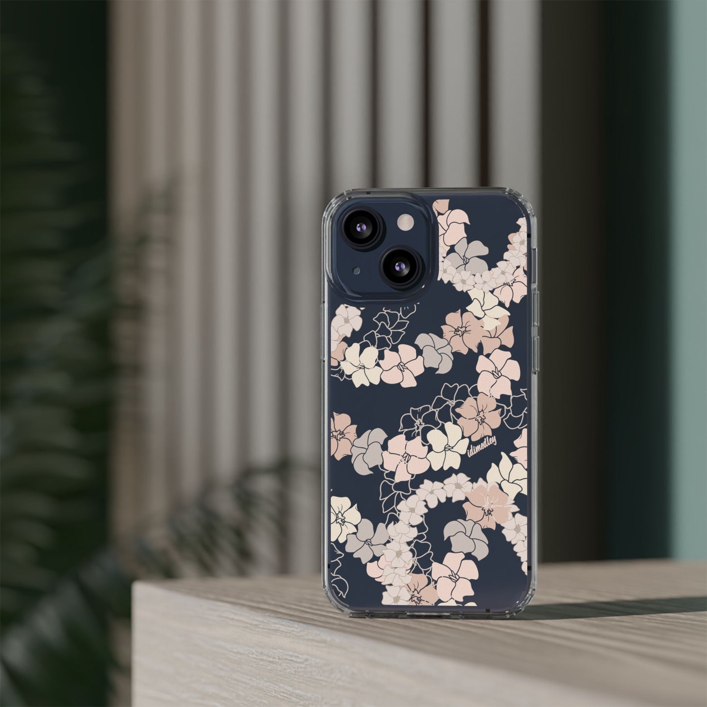 Puakenikeni En Face Flower Leis (Peachy Pinks) CLEAR Case