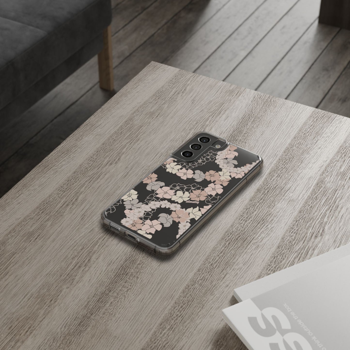 Puakenikeni En Face Flower Leis (Peachy Pinks) CLEAR Case