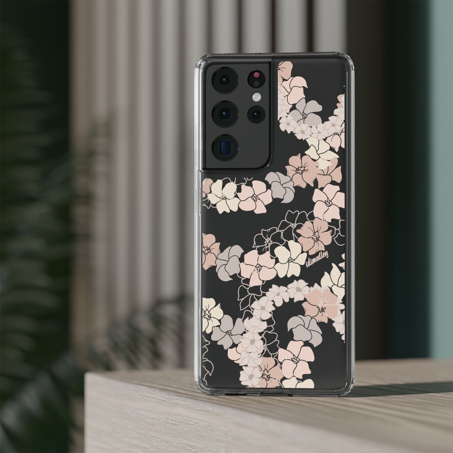Puakenikeni En Face Flower Leis (Peachy Pinks) CLEAR Case