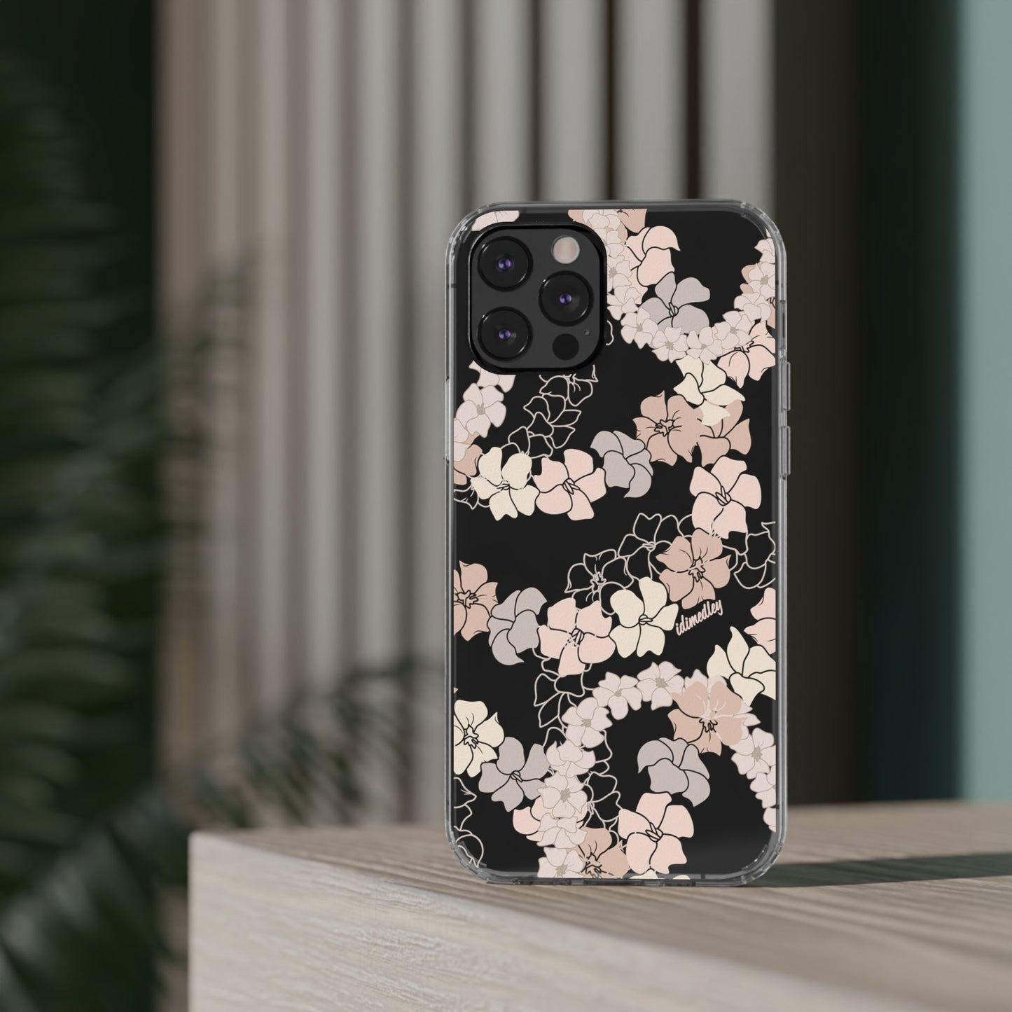 Puakenikeni En Face Flower Leis (Peachy Pinks) CLEAR Case