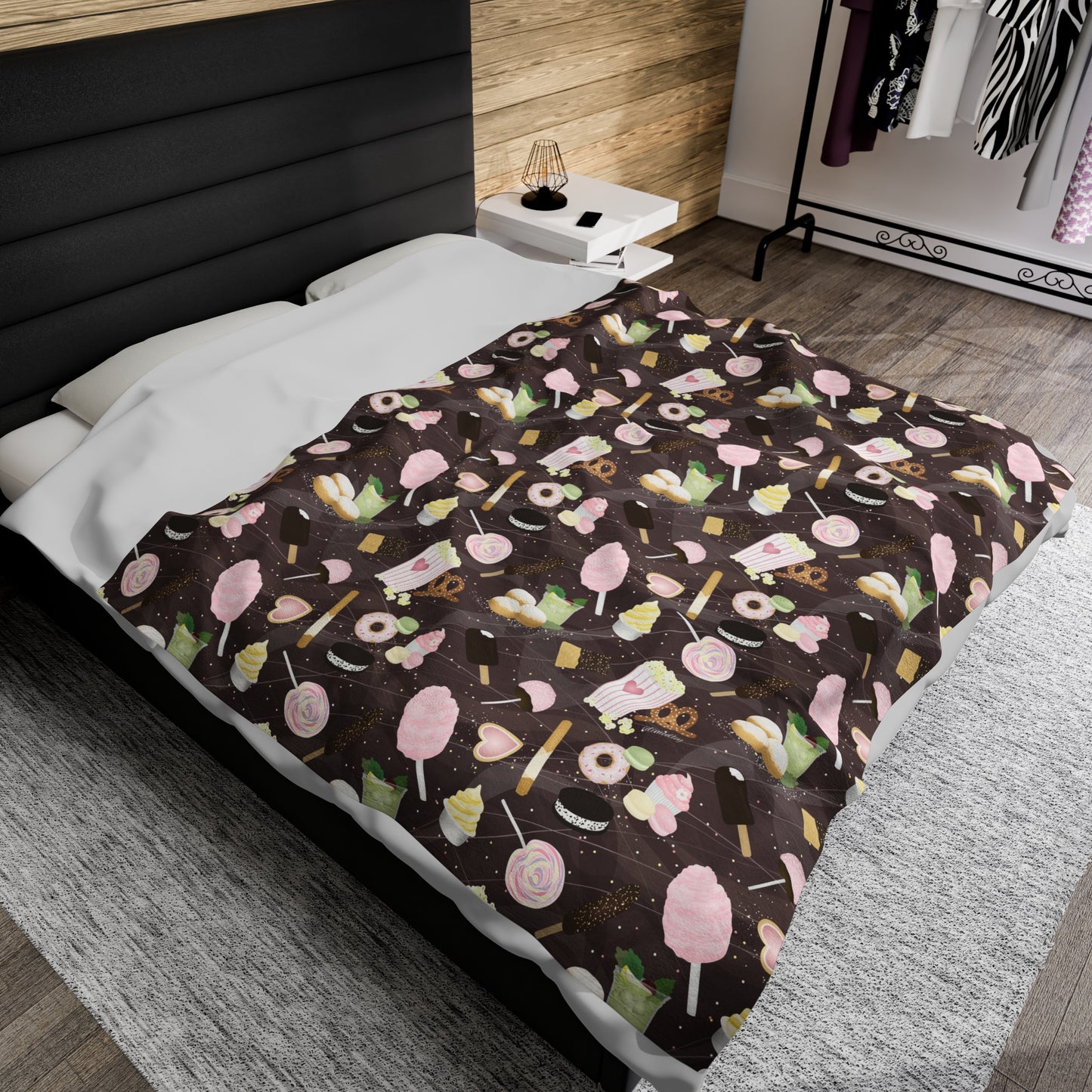 Velveteen Blanket- Happiest Park Snacks (Chocolate Brown)