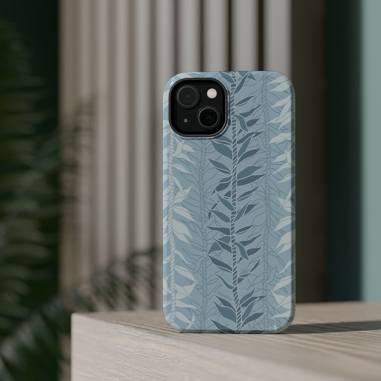 Ti Leaf Lucky Lei (Steel Blue), MAGSAFE