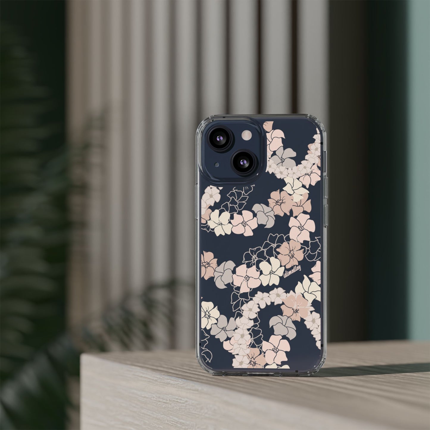 Puakenikeni En Face Flower Leis (Peachy Pinks) CLEAR Case