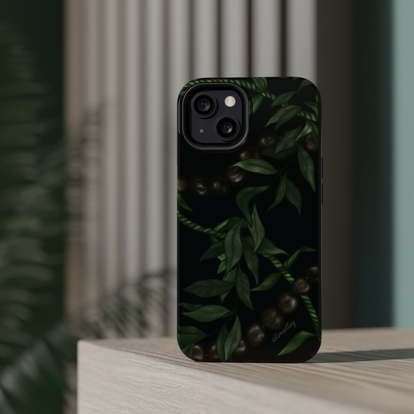 Kukui Nut, Maile, Ti Leaf Lei (Black), MAGSAFE