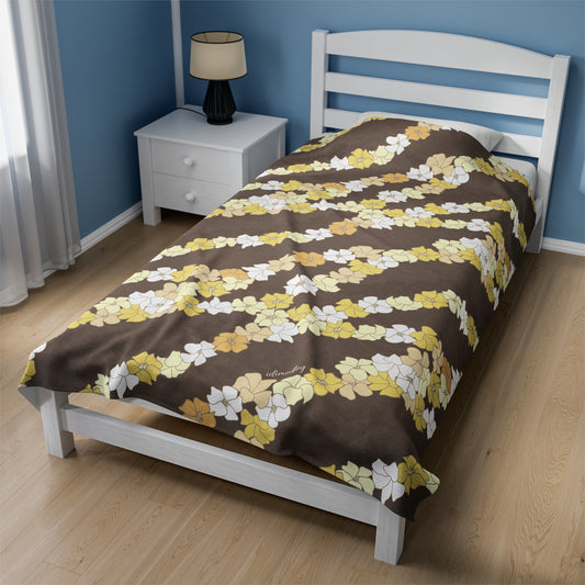 Velveteen Blanket- Puakenikeni En Face Flower Leis (Brown)