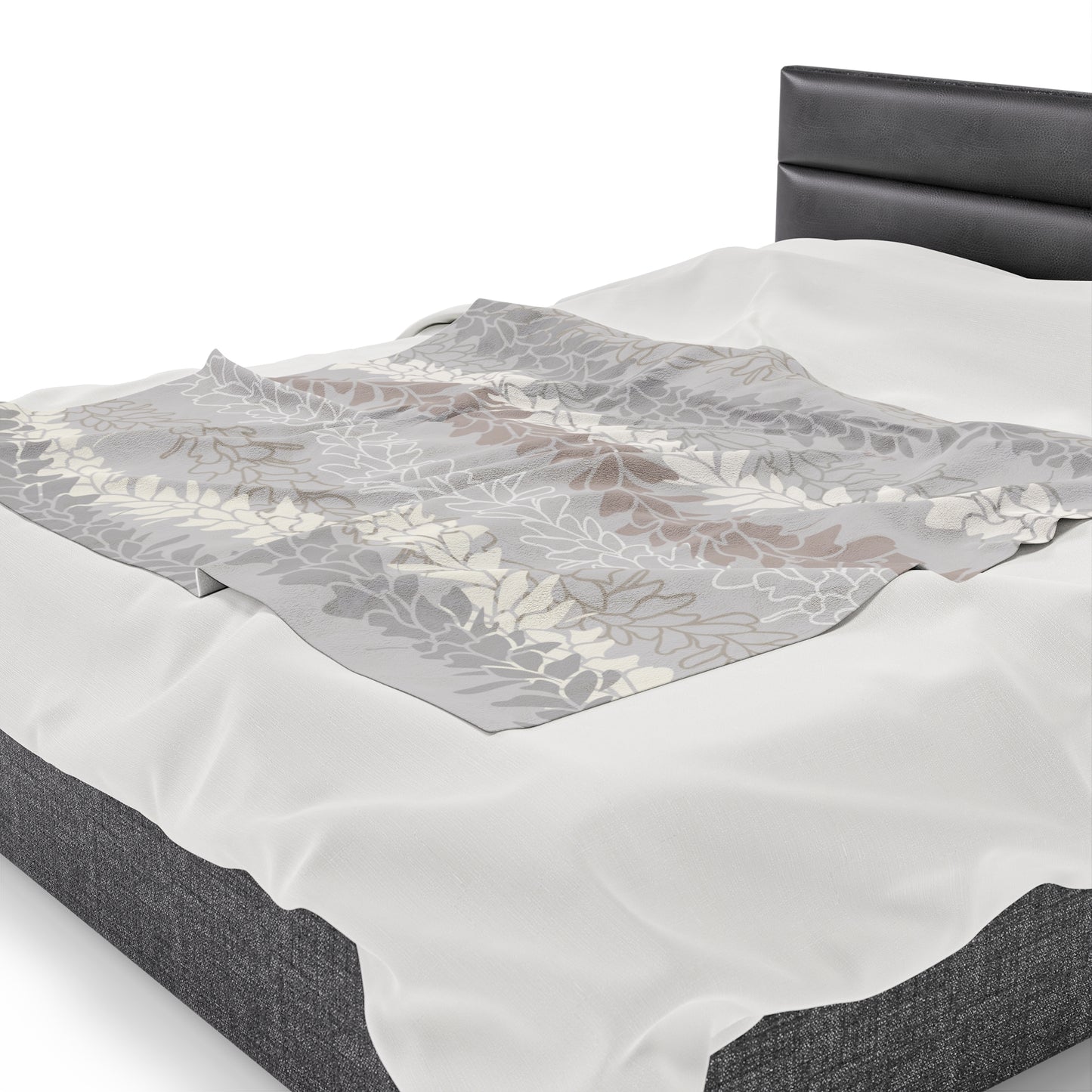 Velveteen Blanket- White Ginger Kisses (Gray)