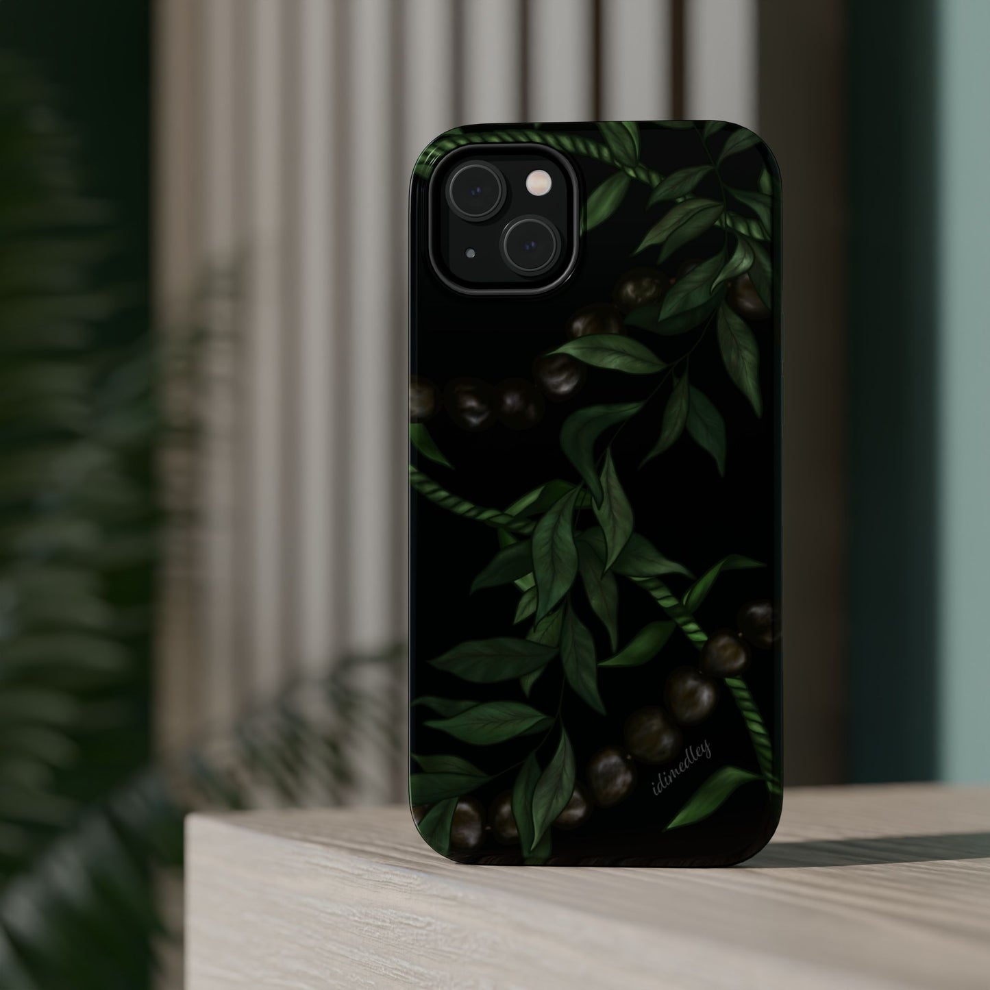 Kukui Nut, Maile, Ti Leaf Lei (Black), MAGSAFE