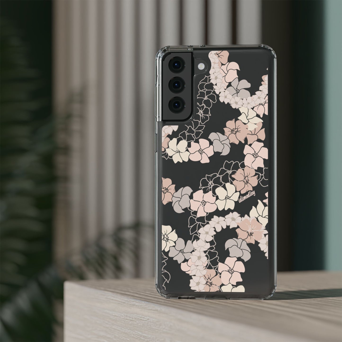 Puakenikeni En Face Flower Leis (Peachy Pinks) CLEAR Case