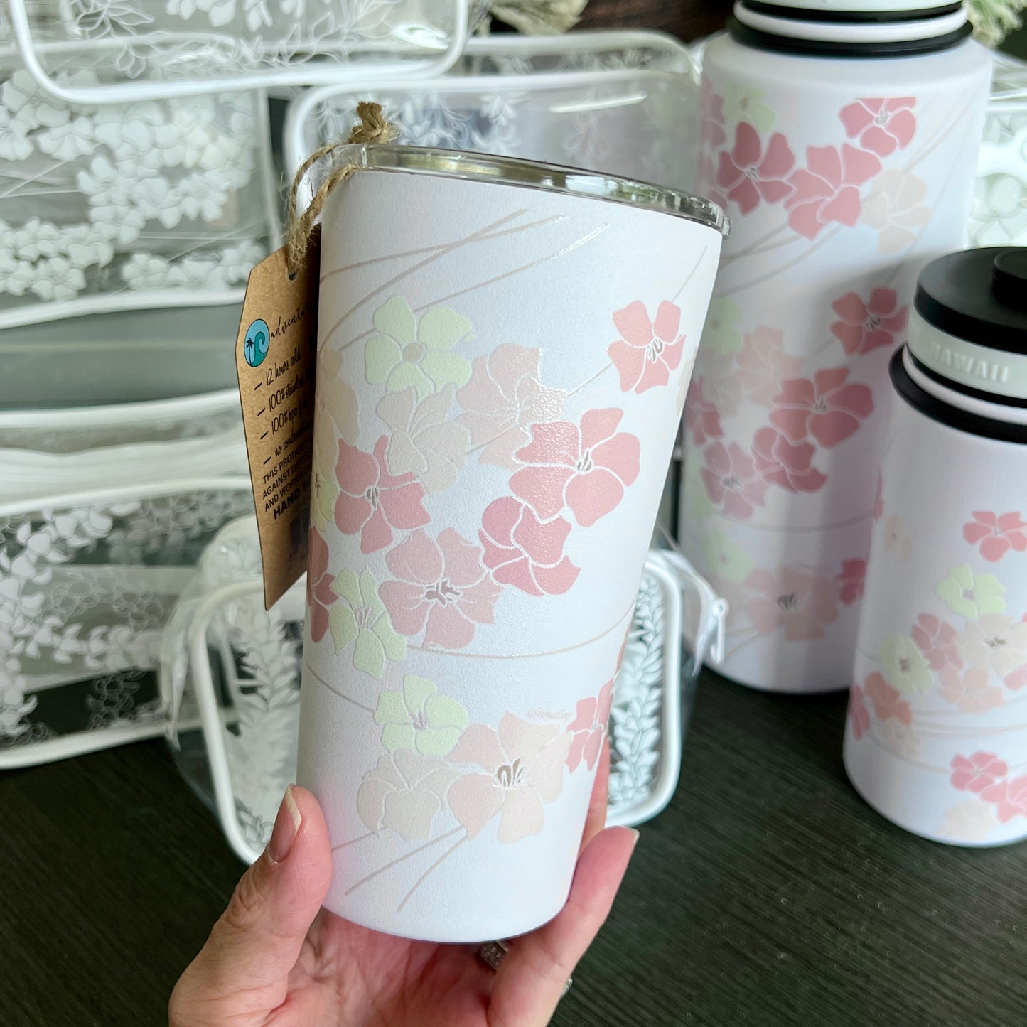 Puakenikeni En Face in Peachy Pinks, Pint Cup