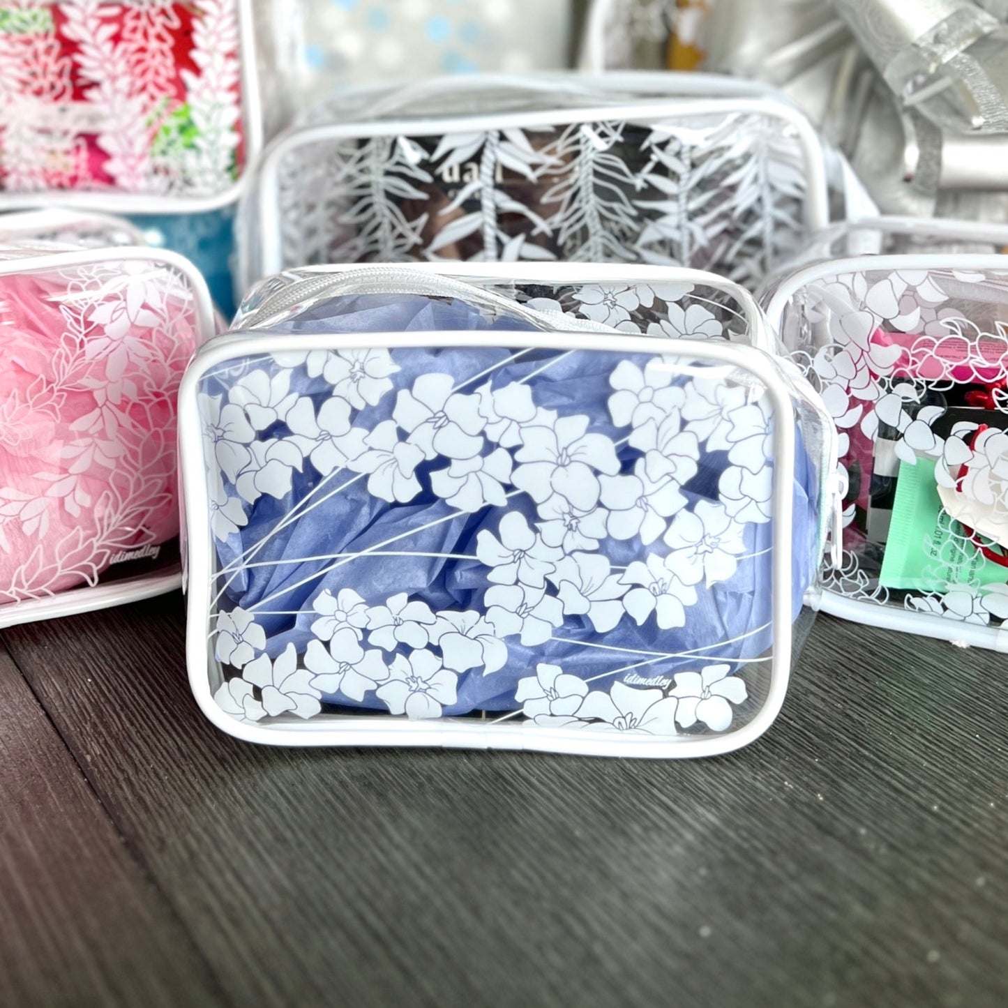 Puakenikeni En Face Flowers Clear Pouch