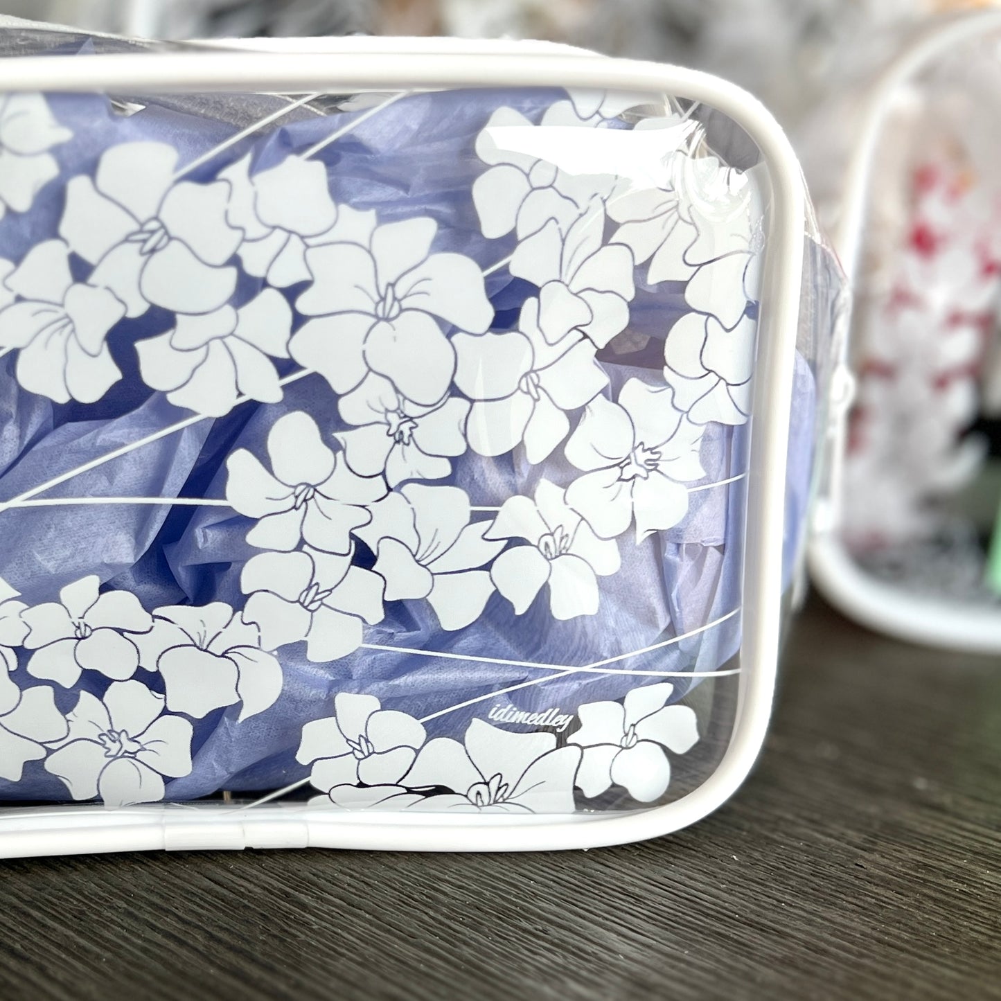 Puakenikeni En Face Flowers Clear Pouch