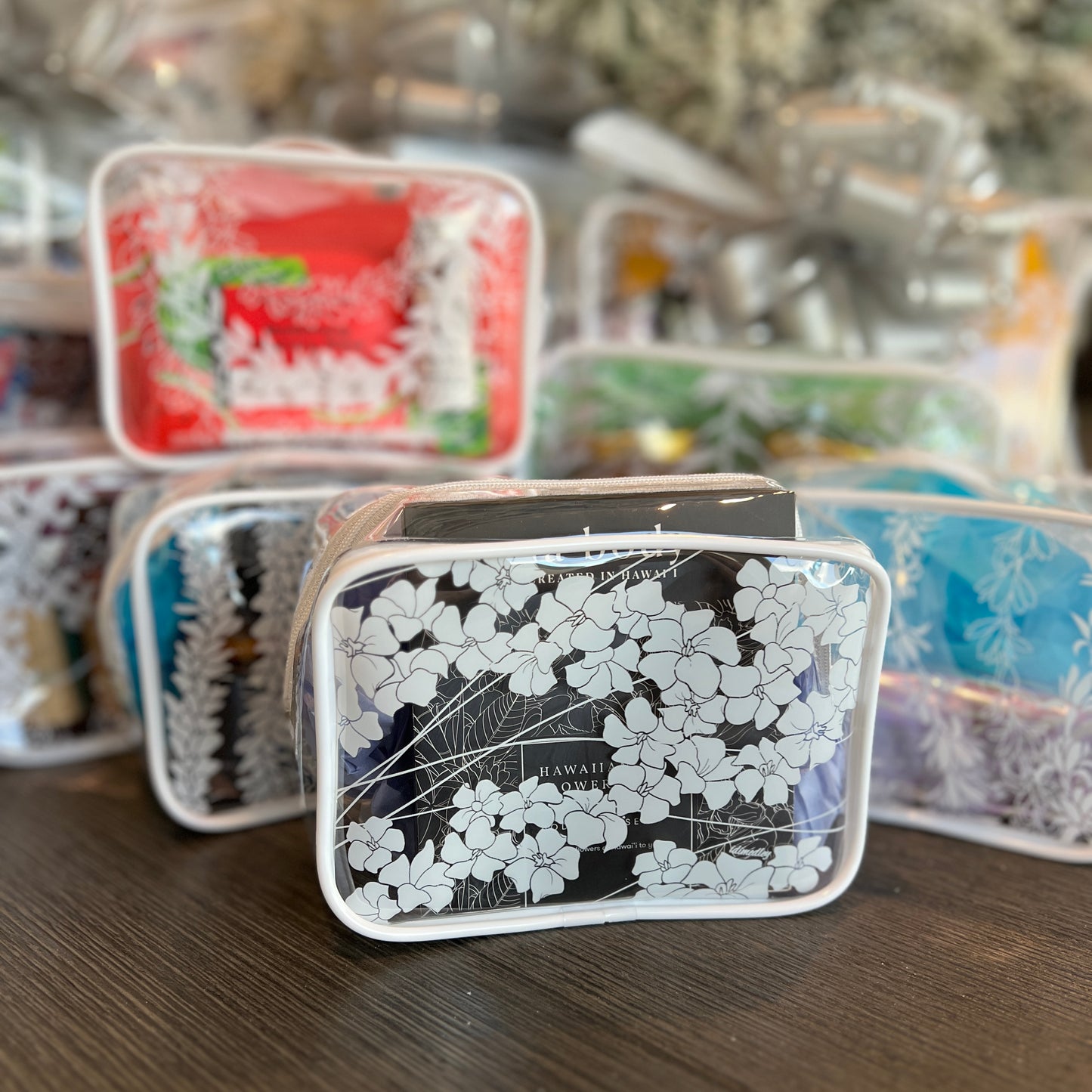 Puakenikeni En Face Flowers Clear Pouch