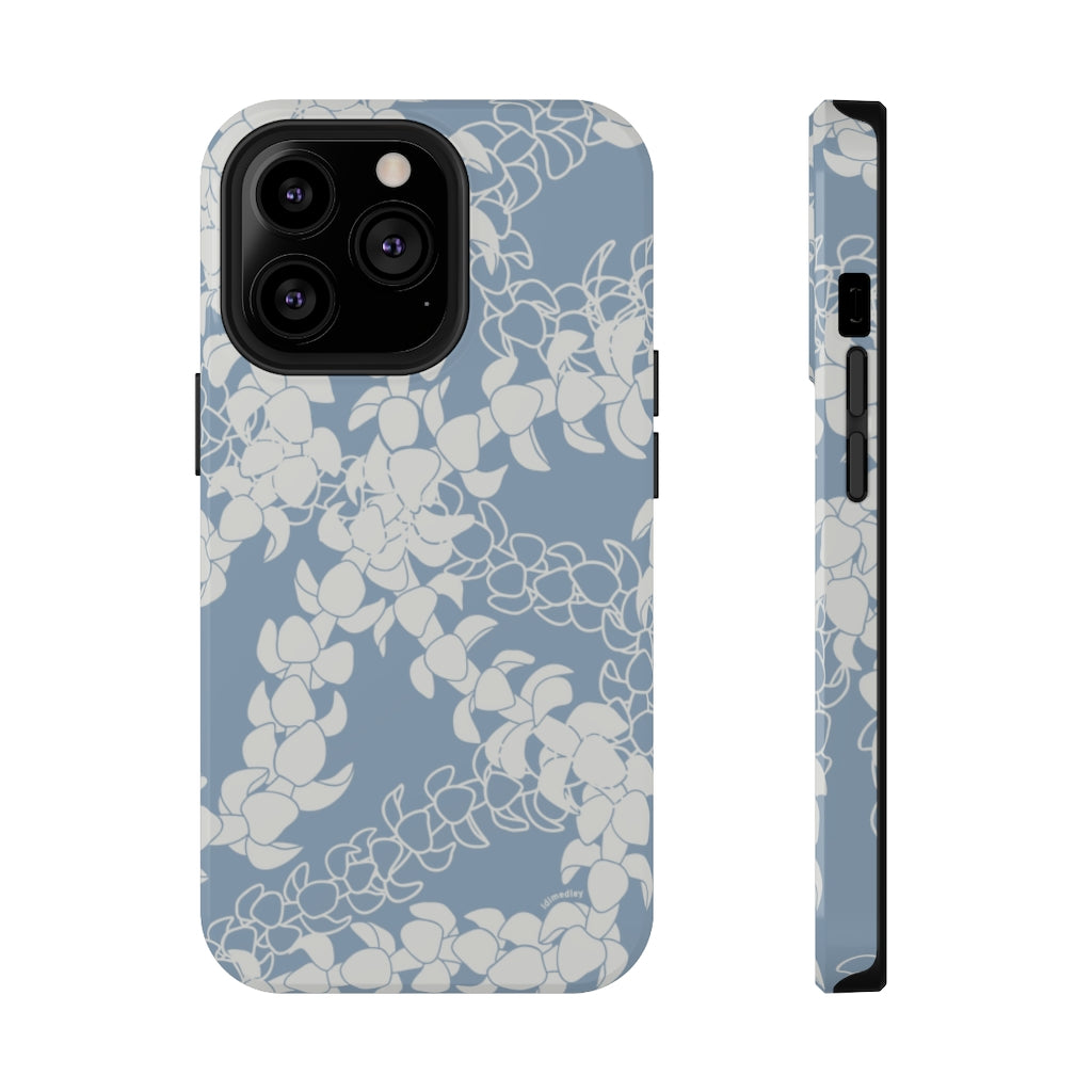 Puakenikeni Curvilinear Lei (Light Blue)