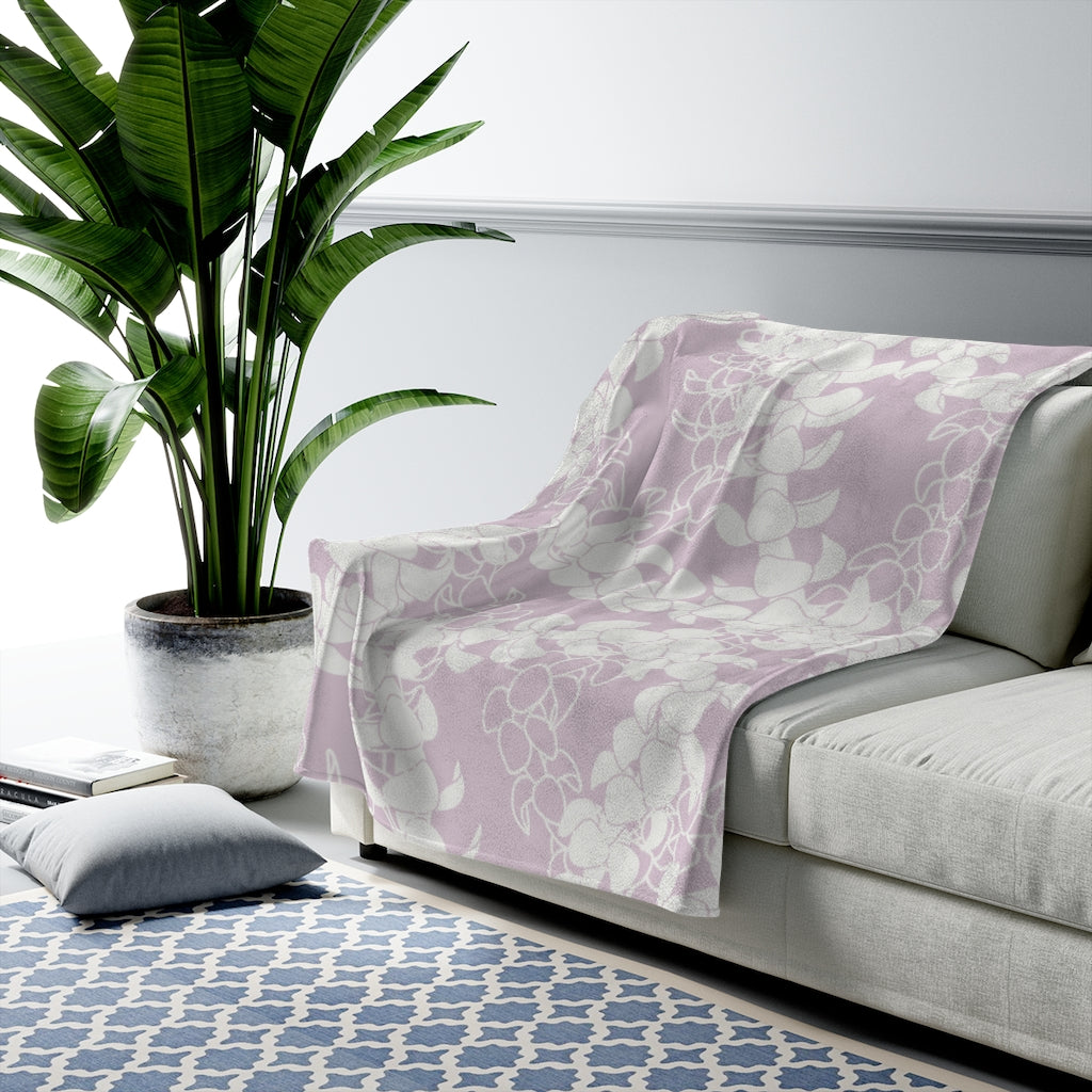 Velveteen Blanket- Puakenikeni Curvilinear Lei (Pinkish Periwinkle)