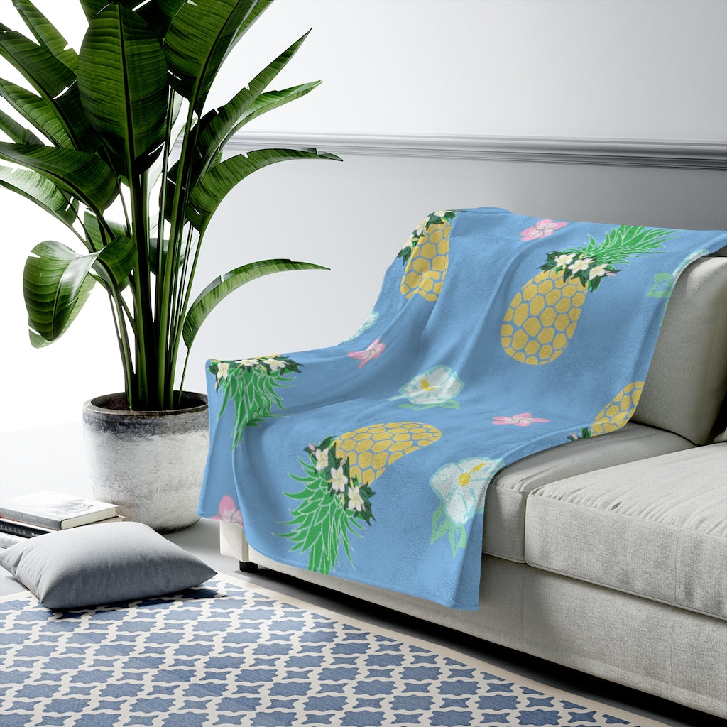 Velveteen Blanket- Pineapple Party (Blue Skies)