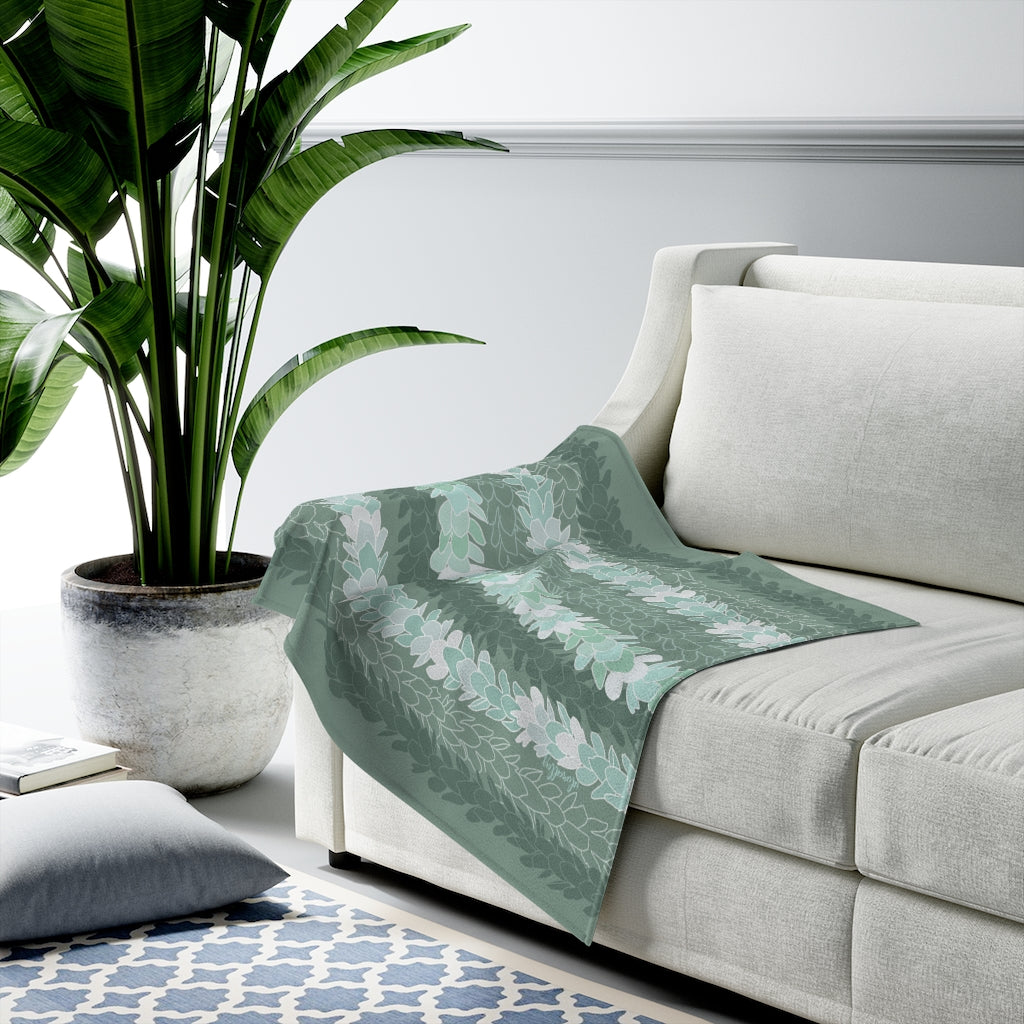 Velveteen Blanket- Pakalana Stringing Green