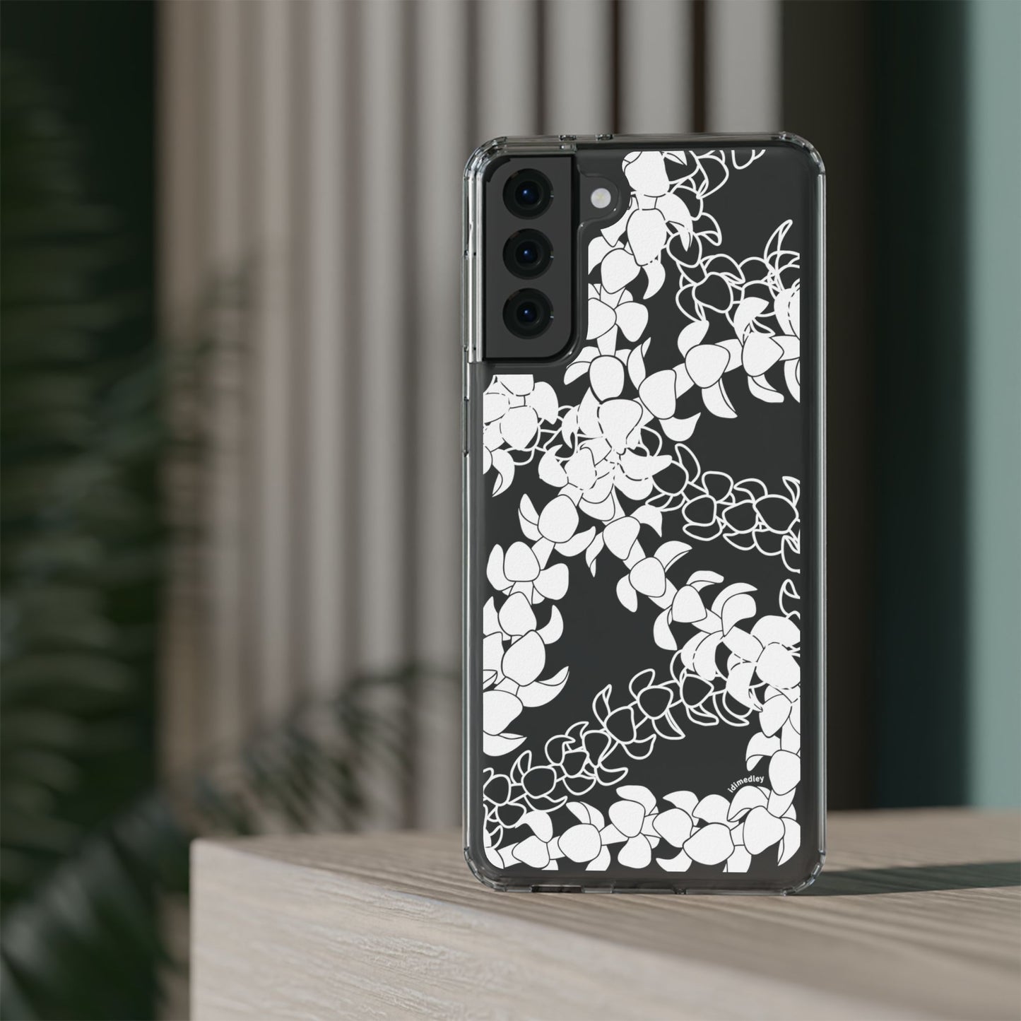 Puakenikeni Curvilinear Lei CLEAR Phone Case