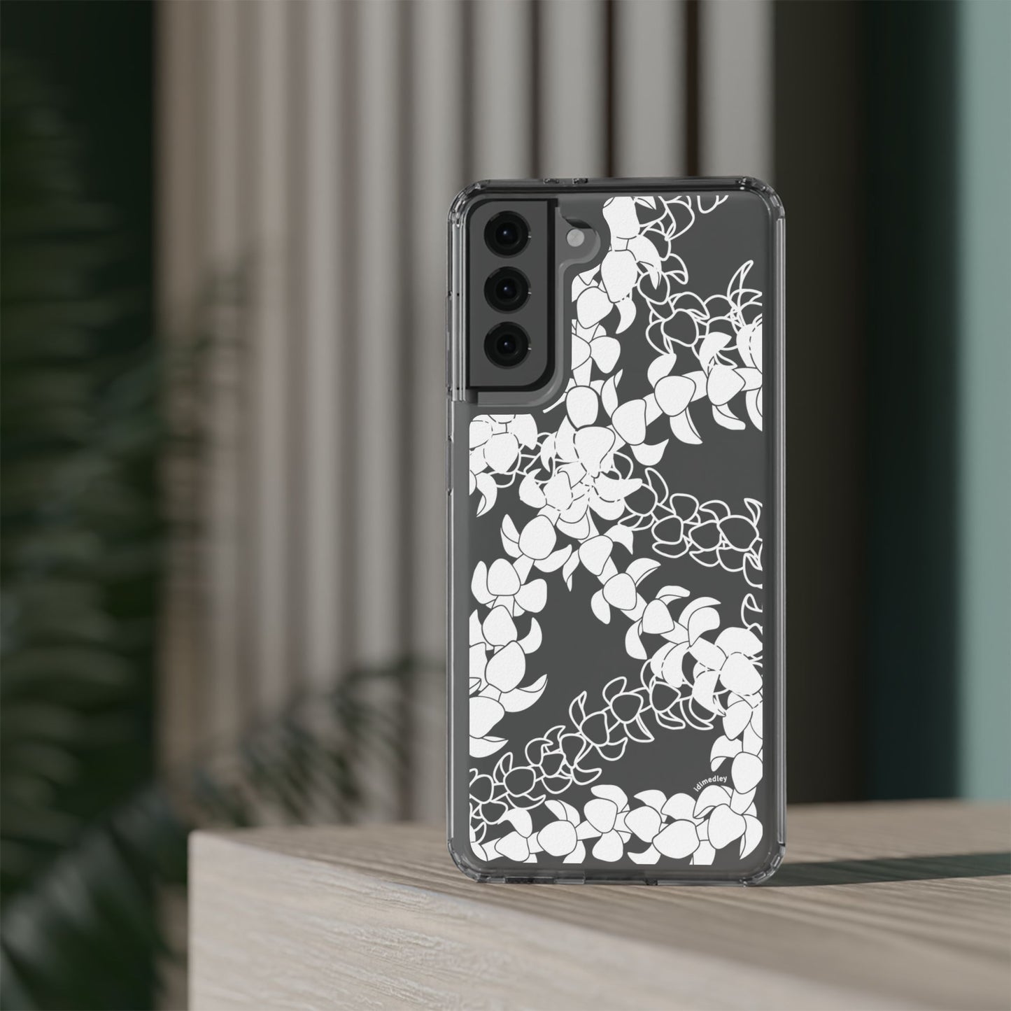 Puakenikeni Curvilinear Lei CLEAR Phone Case