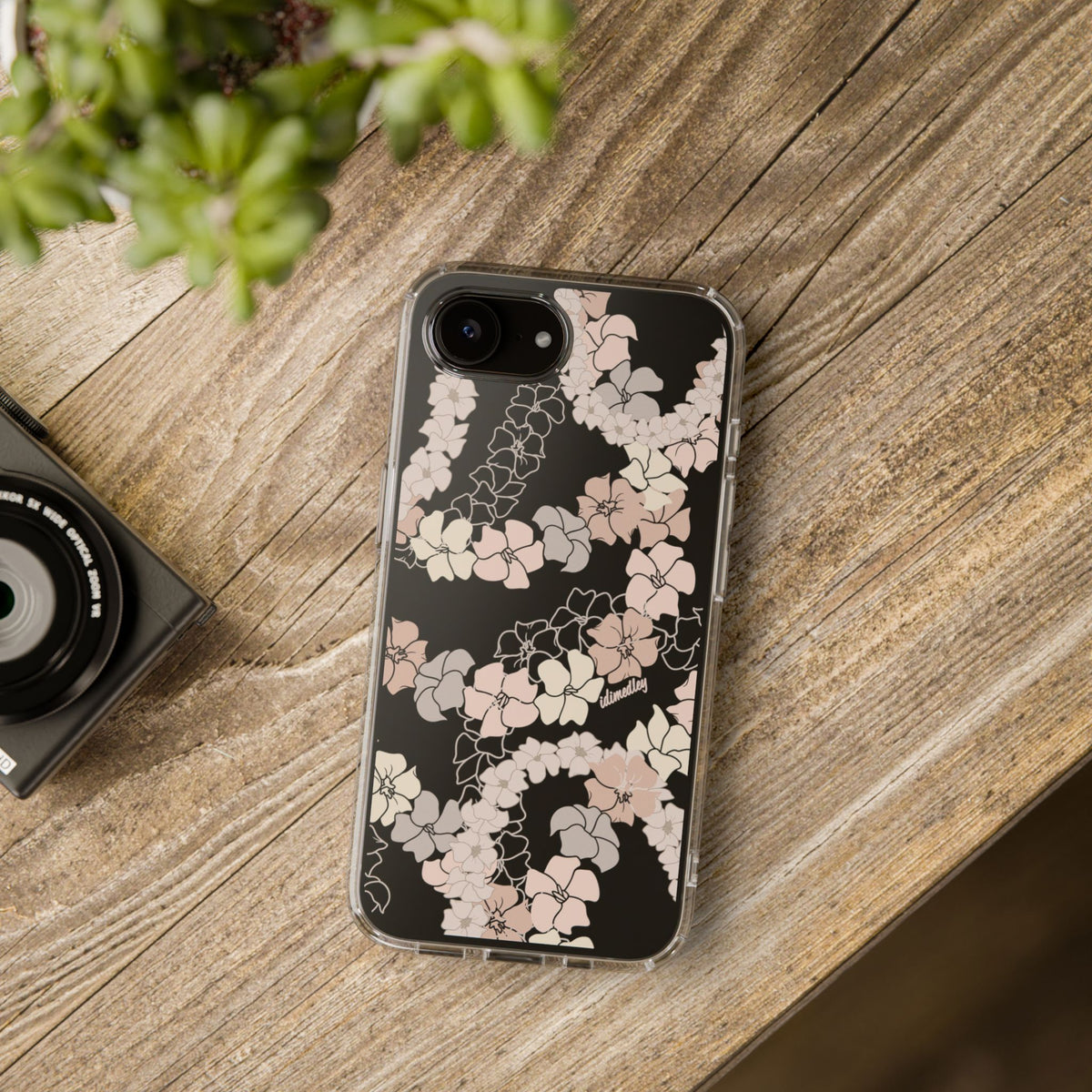 Puakenikeni En Face Flower Leis (Peachy Pinks) CLEAR Case