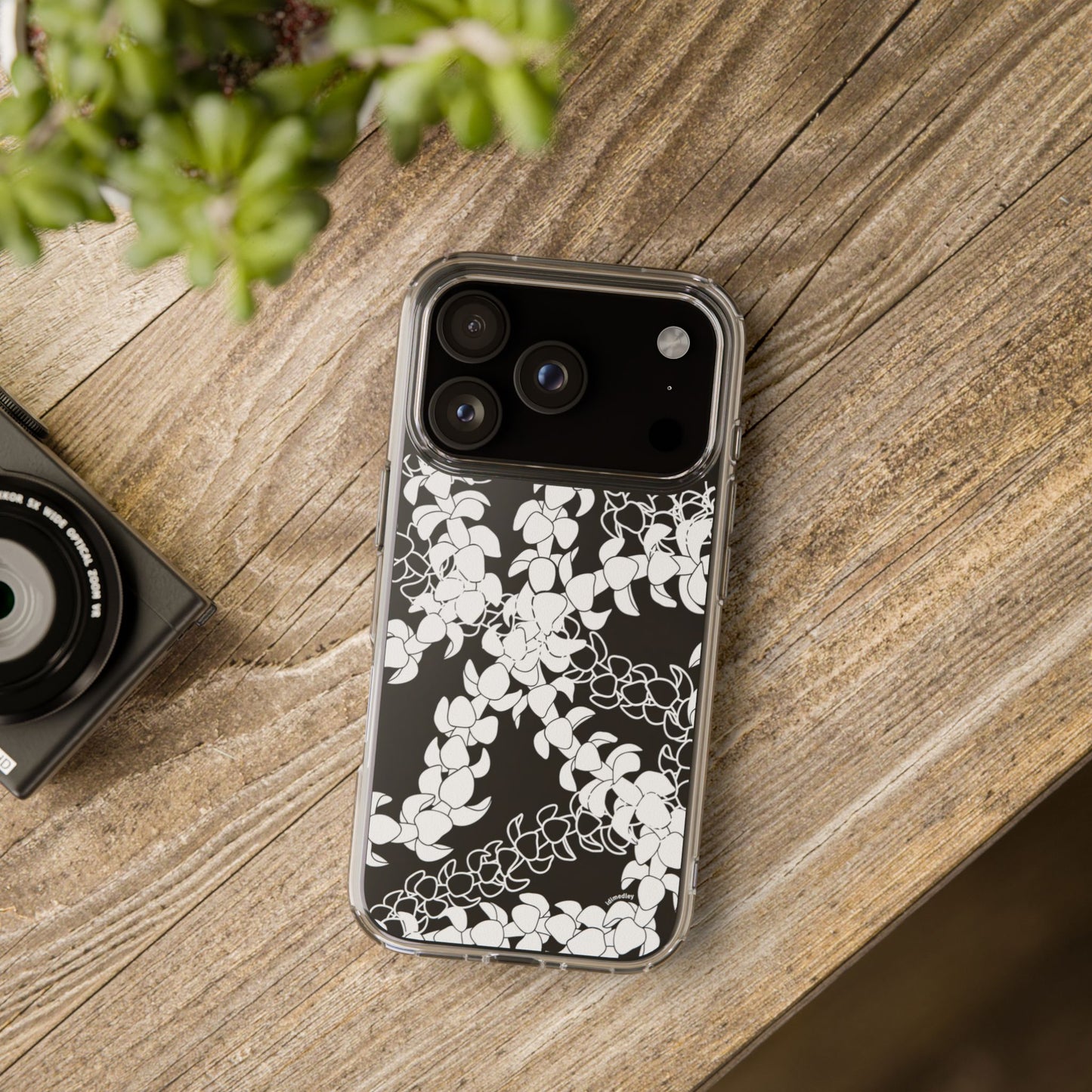 Puakenikeni Curvilinear Lei CLEAR Case