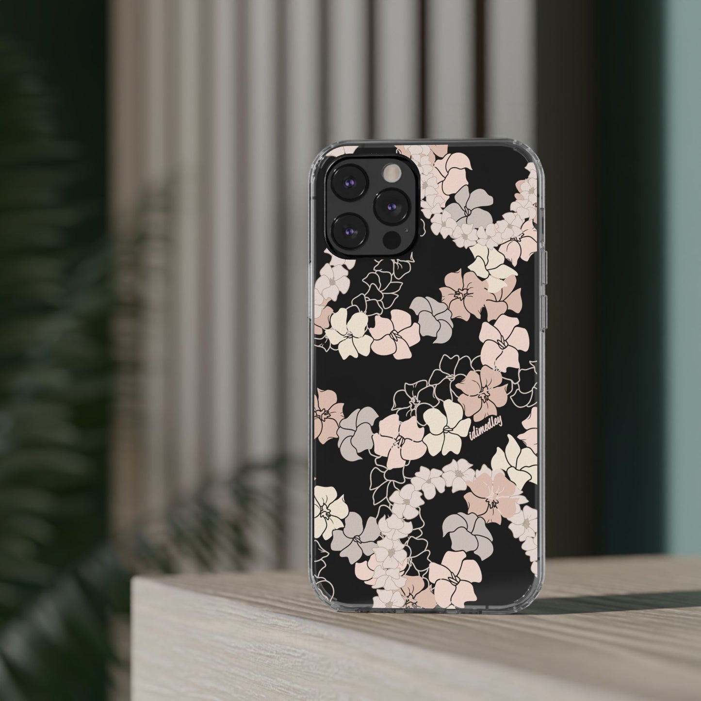Puakenikeni En Face Flower Leis (Peachy Pinks) CLEAR Case