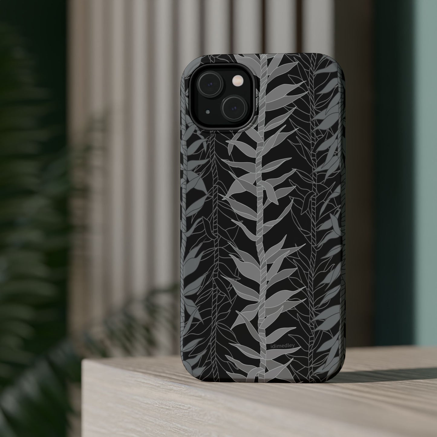 Ti Leaf Lucky Lei (Shadows), MAGSAFE