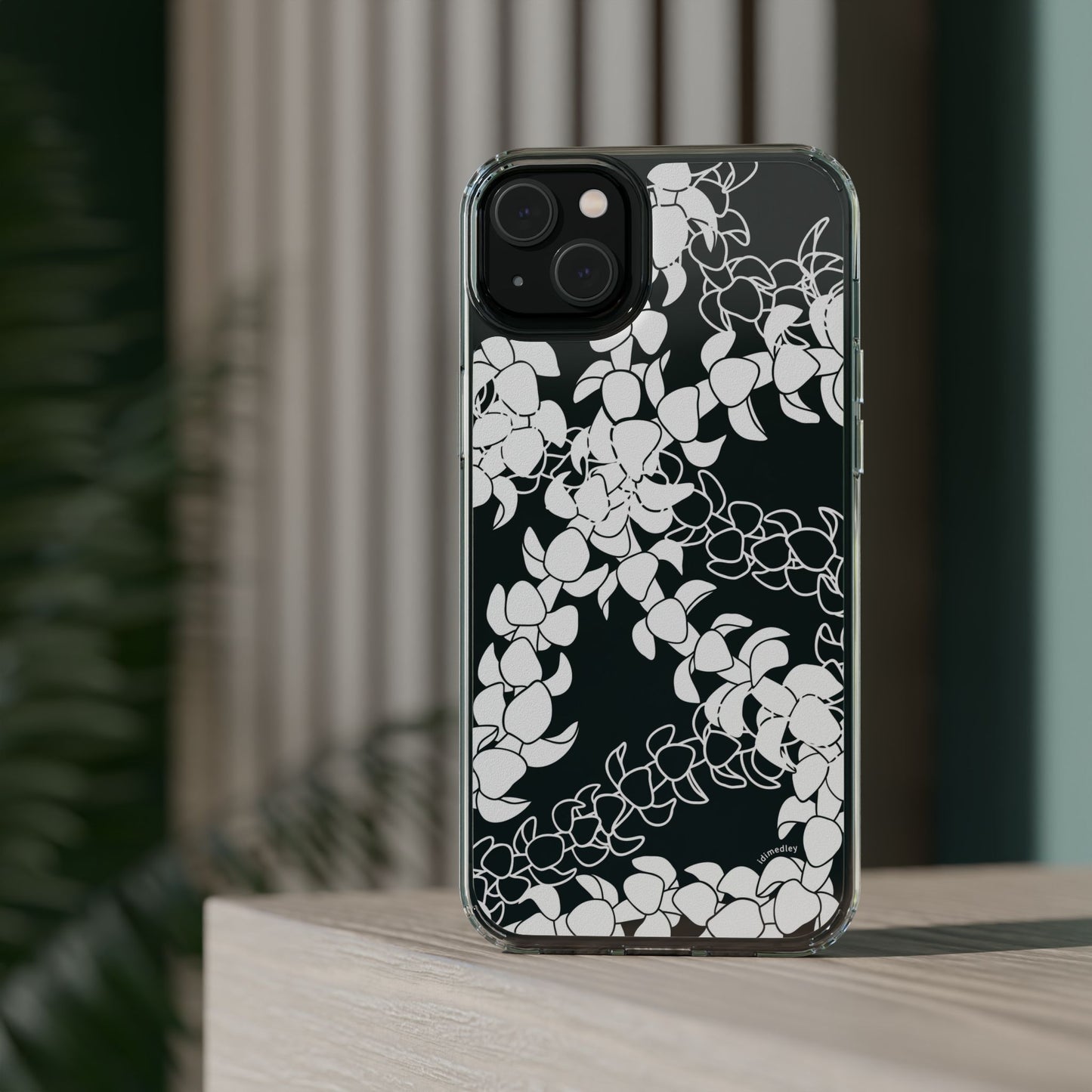 Puakenikeni Curvilinear Lei CLEAR Phone Case