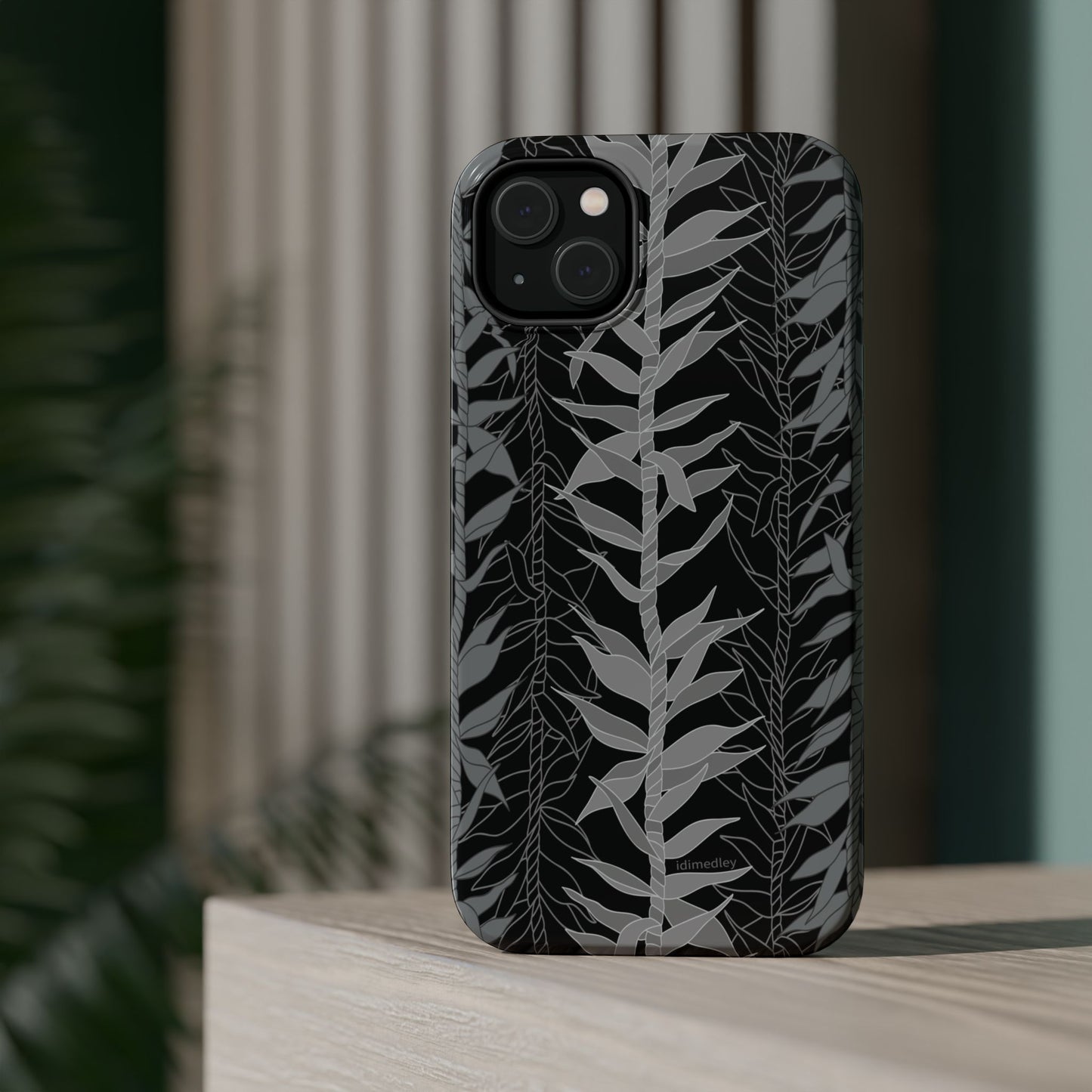 Ti Leaf Lucky Lei (Shadows), MAGSAFE