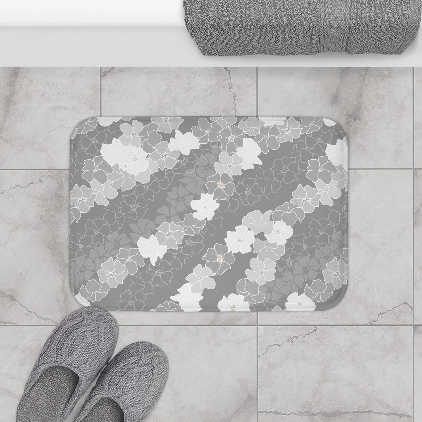 Bath Mat- Puakenikeni En Face Flower Leis (Gray)