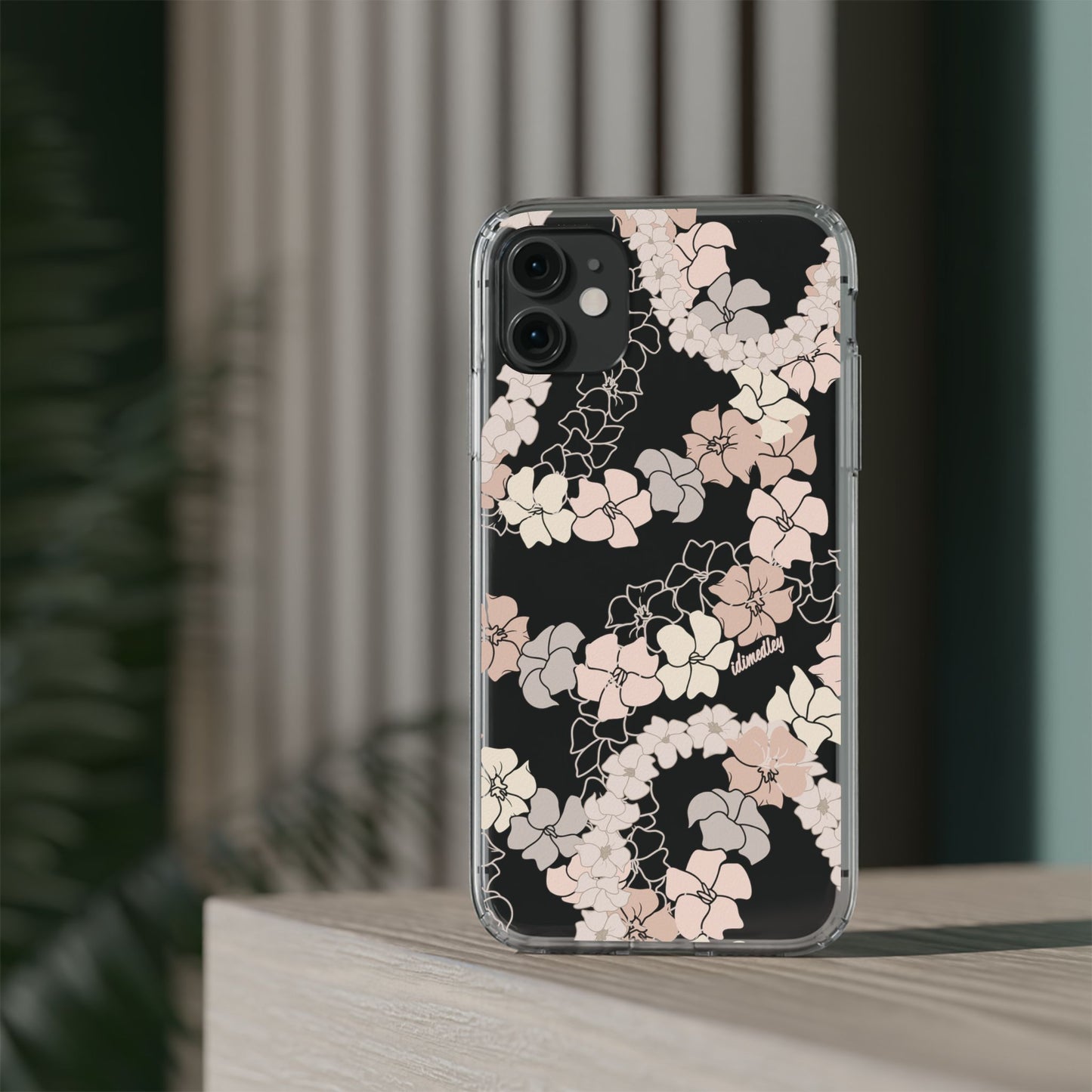 Puakenikeni En Face Flower Leis (Peachy Pinks) CLEAR Case